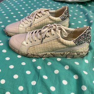 Dolce vita sneakers